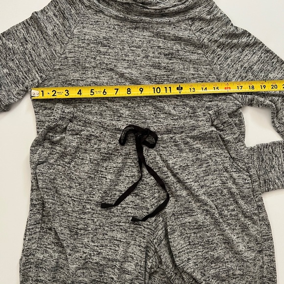 Nicole Miller Cowl Neck Knit Loungewear Set - Picture 14 of 16